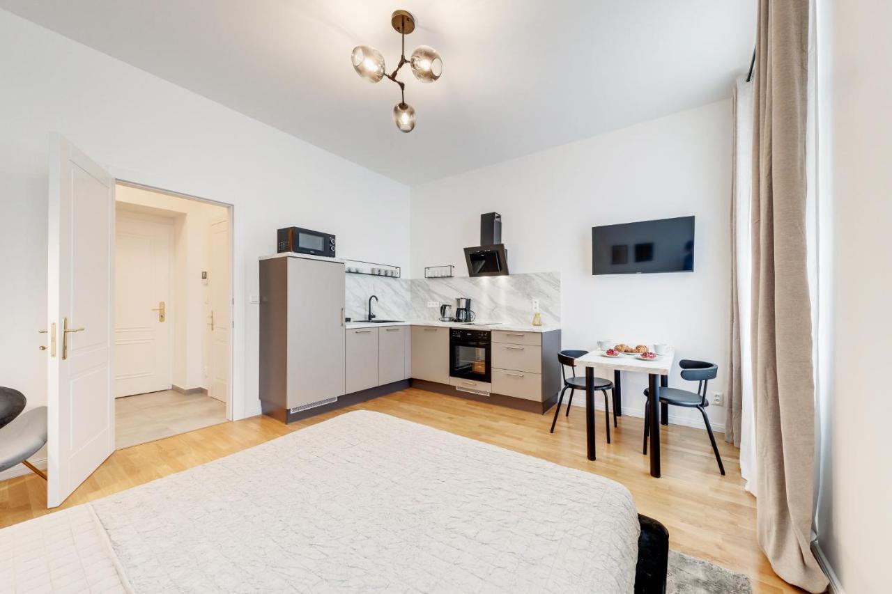 My Prague Apartments Rubesova Bagian luar foto