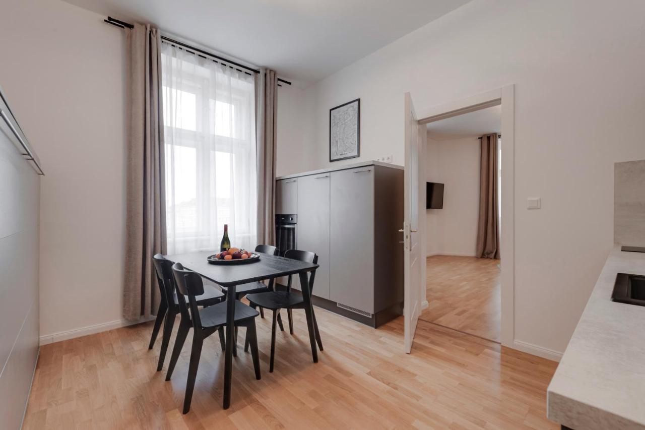 My Prague Apartments Rubesova Bagian luar foto